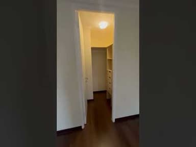 Depto 2 Dorm con Estac, Cercano Metro L/2 - video