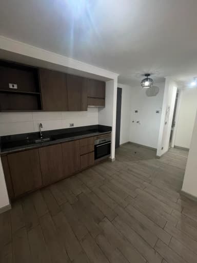 Acogedor Depto 2 Dormitorios con Terraza, cercano a Metro L2 - foto 3