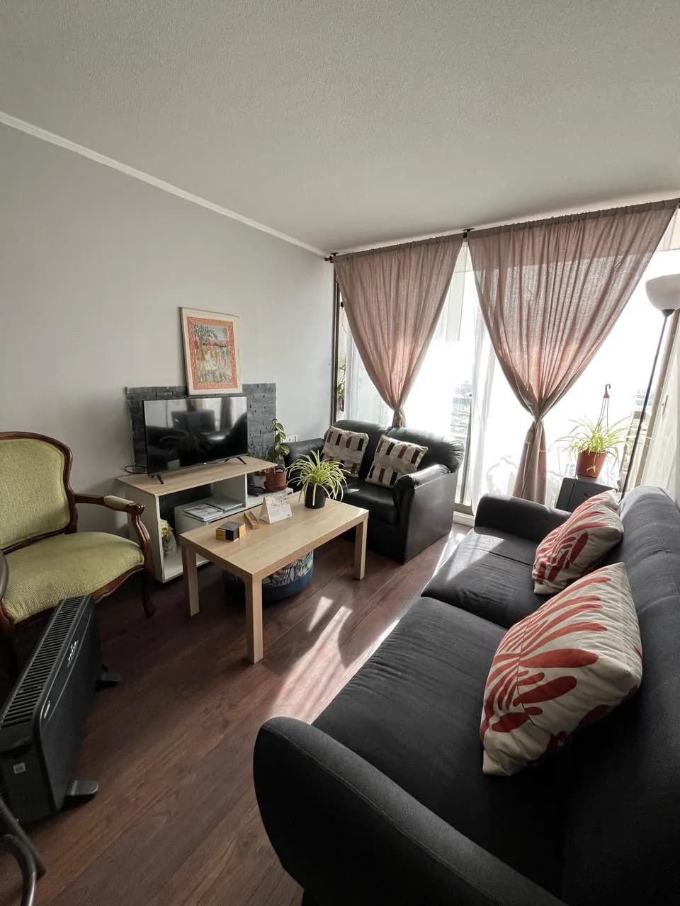 Se Vende Acogedor Depto - 2 Dorm, 1 Baño, San Miguel.
