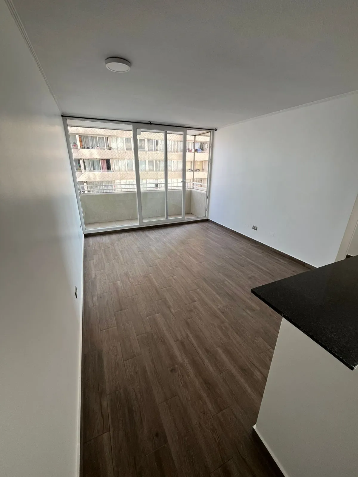 Se Arrienda Depto - 2 Dorm, 2 Baños Con Estac Y Bod, Cercano Metro L/2.